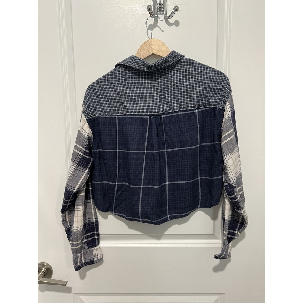 American Eagle Blue Plaid/White Cropped Flannel Size Small Country Western - Picture 2 of 5